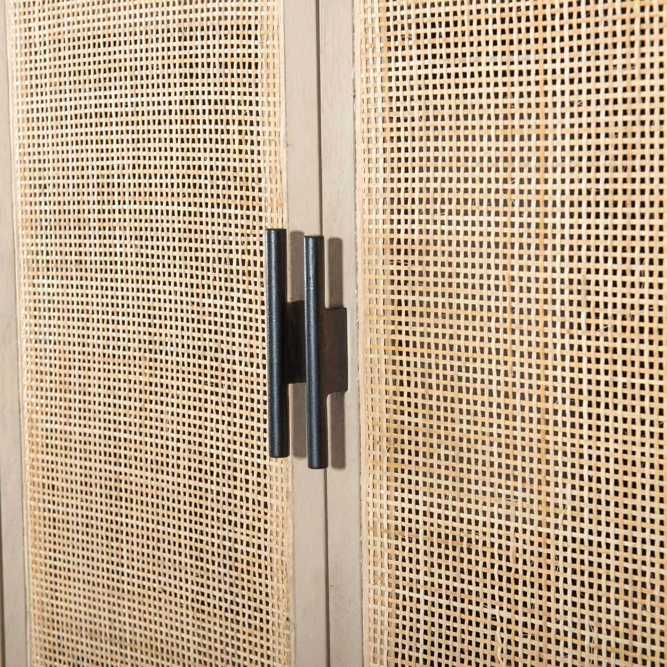 108910-001_det_5_2c8a3319-16d5-4500-8e8a-c298c2b89be4-6.jpg Lulu And Georgia Hannah Cabinet Bookcases + Shelving