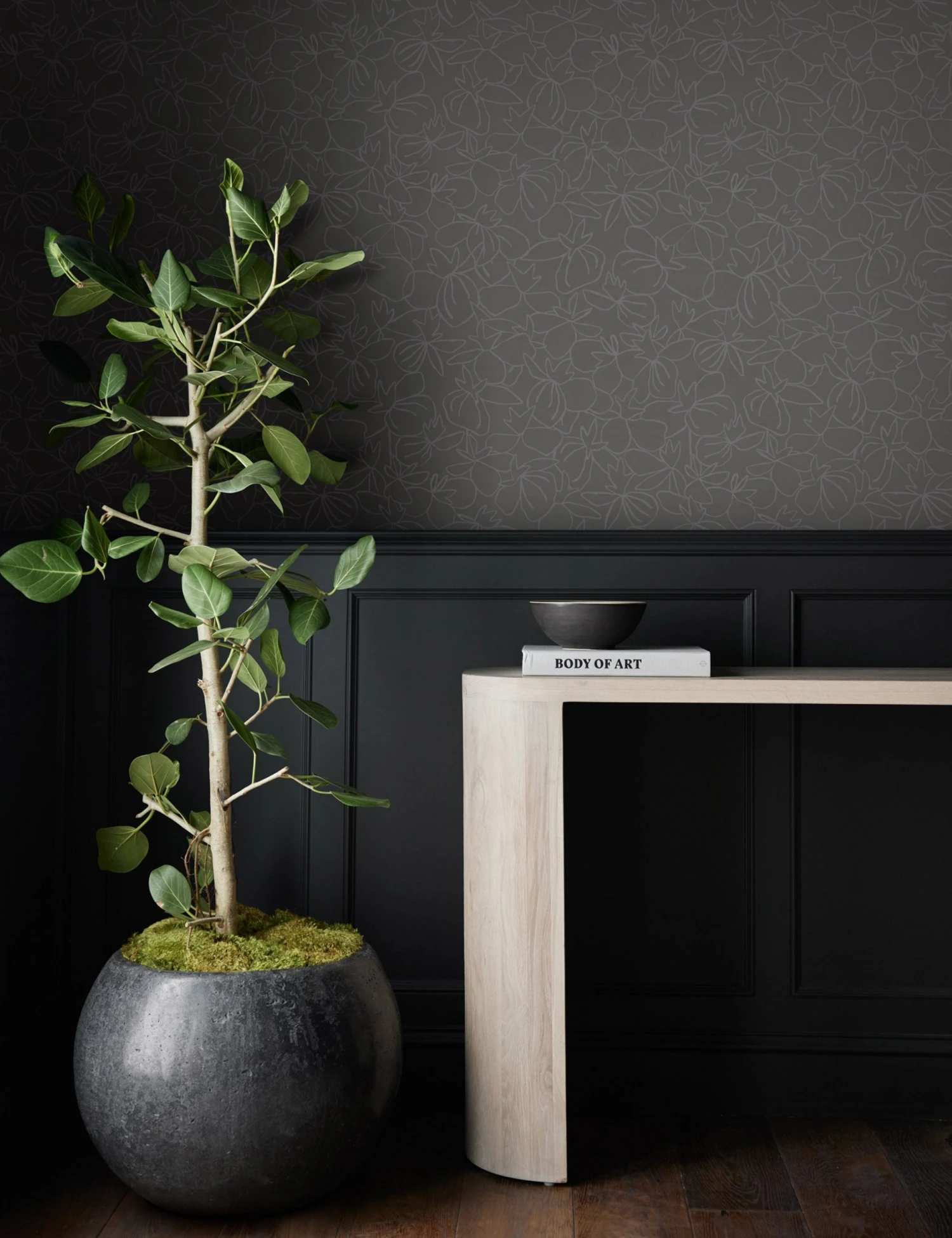 2-20210526-ConsoleArtVignette-7211.jpg Lulu And Georgia Flowers Wallpaper By Susan Hable Walls