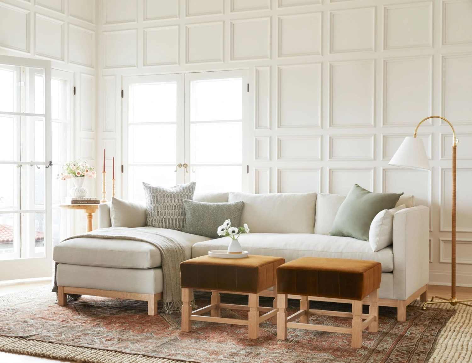 20200311-ginny_macdonald2056-edit-no_sconce-site_crop_cbcd8444-1c30-4a7b-b0c4-80fe230289bd-1.jpg Lulu And Georgia Ambleside Ottoman By Ginny Macdonald