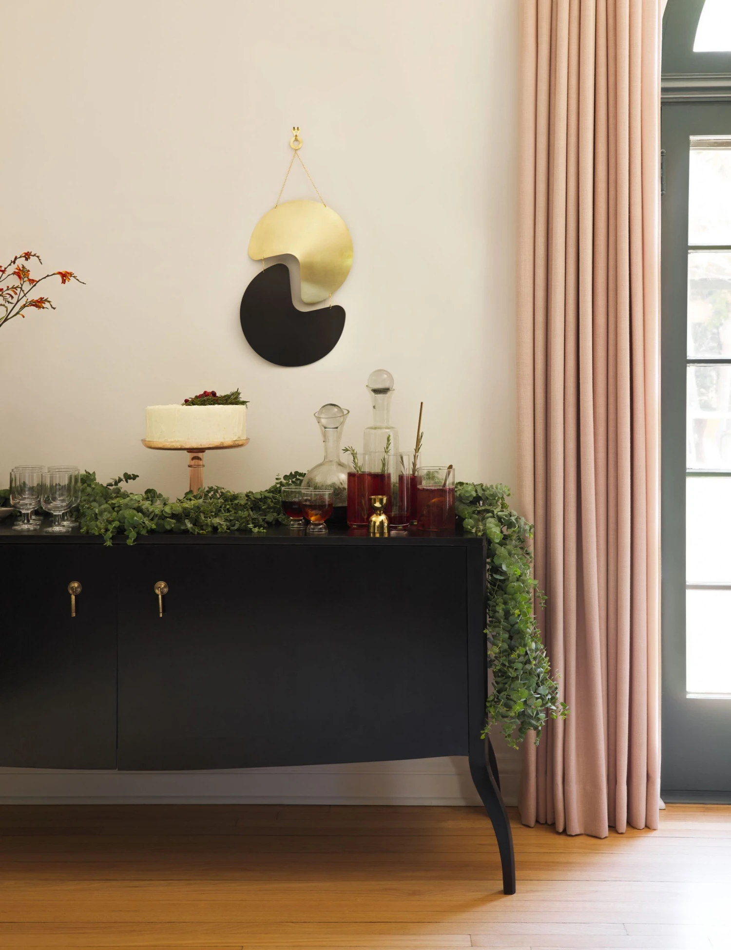 20210804-HOLIDAY212165-SITECROP_6e138536-908c-4c7f-8a57-39aab60167b7.jpg Lulu And Georgia Glass Cake Stand By Estelle Colored Glass Muted Pastels