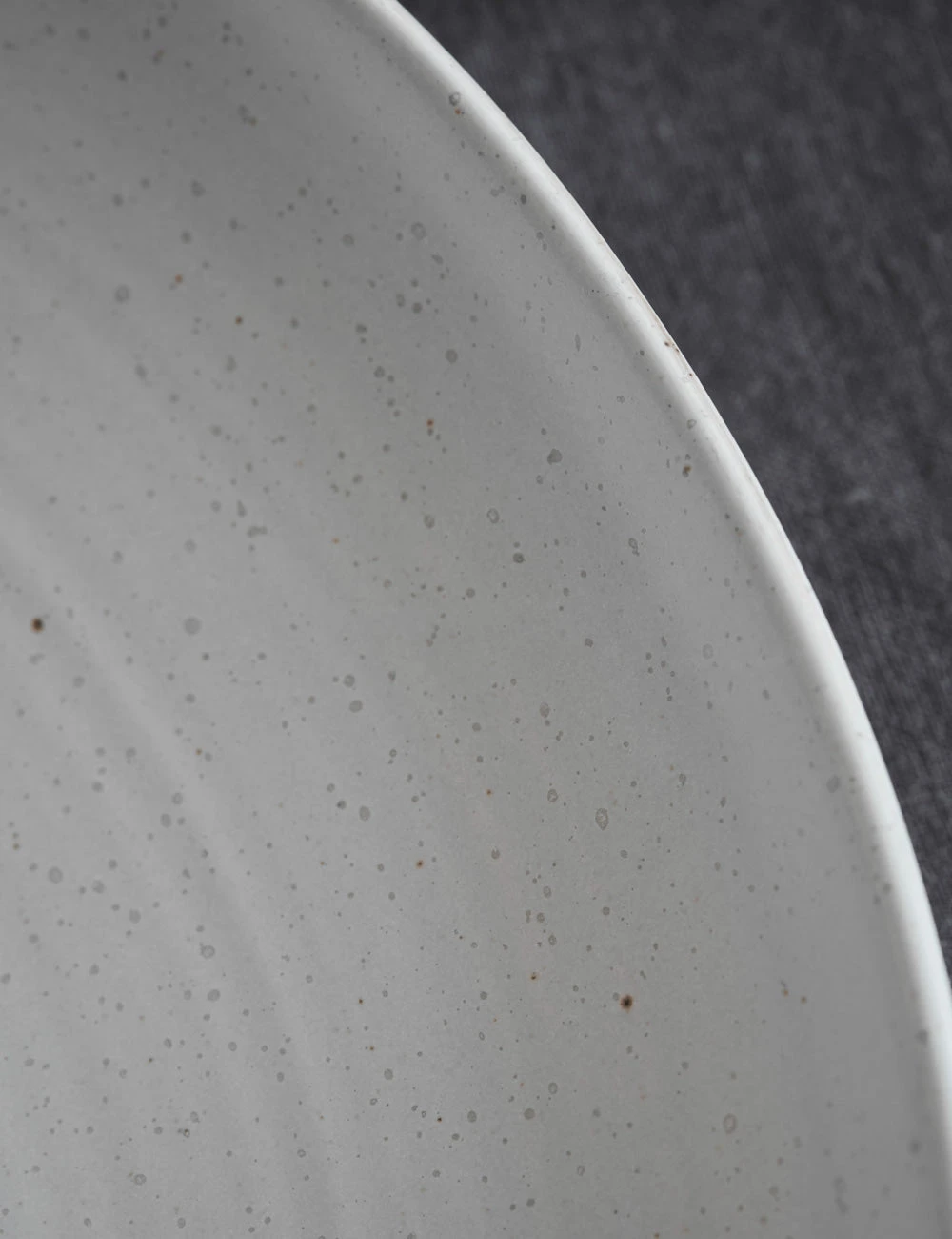 206260121_11.jpg Lulu And Georgia Weilan Round Platter