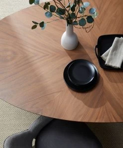 Lulu And Georgia Beth Oval Dining Table