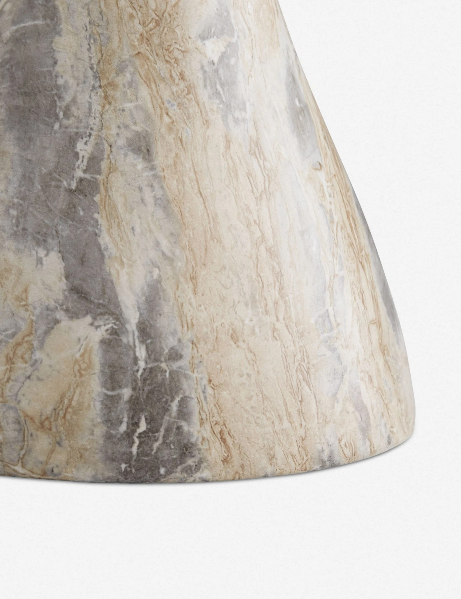 5585.d1_28c39092-ee5e-45e2-9cb5-ab154ca9329d.jpg Lulu And Georgia Arteriors Serafina Side Table