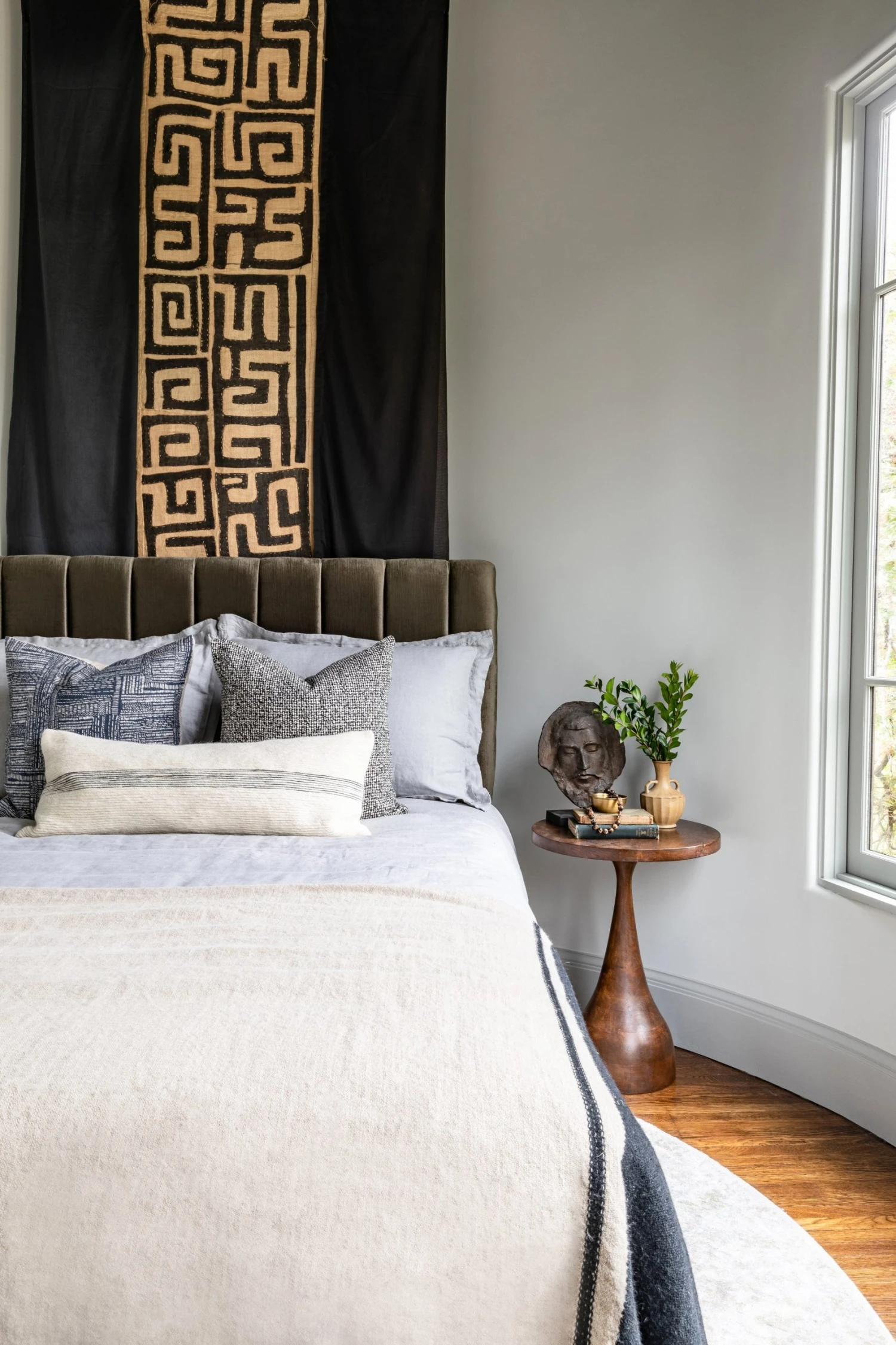 9271-hdr.jpg Lulu And Georgia Curved + Rounded Arteriors Darby Side Table