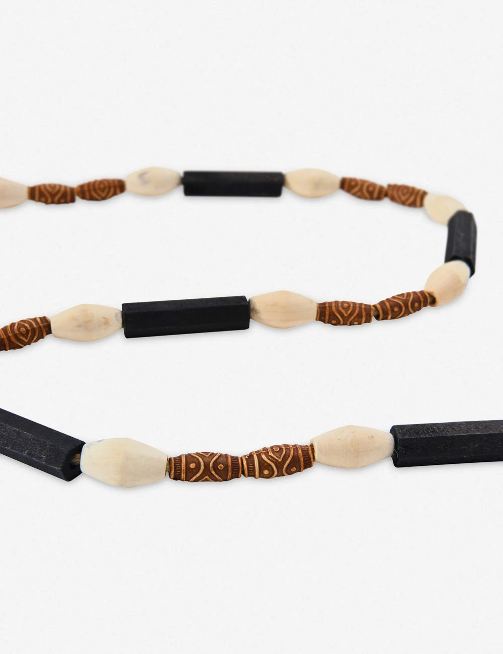 AH1836_ALT1_020921_EStudio2788.jpg Lulu And Georgia New Ivy Wood Garland