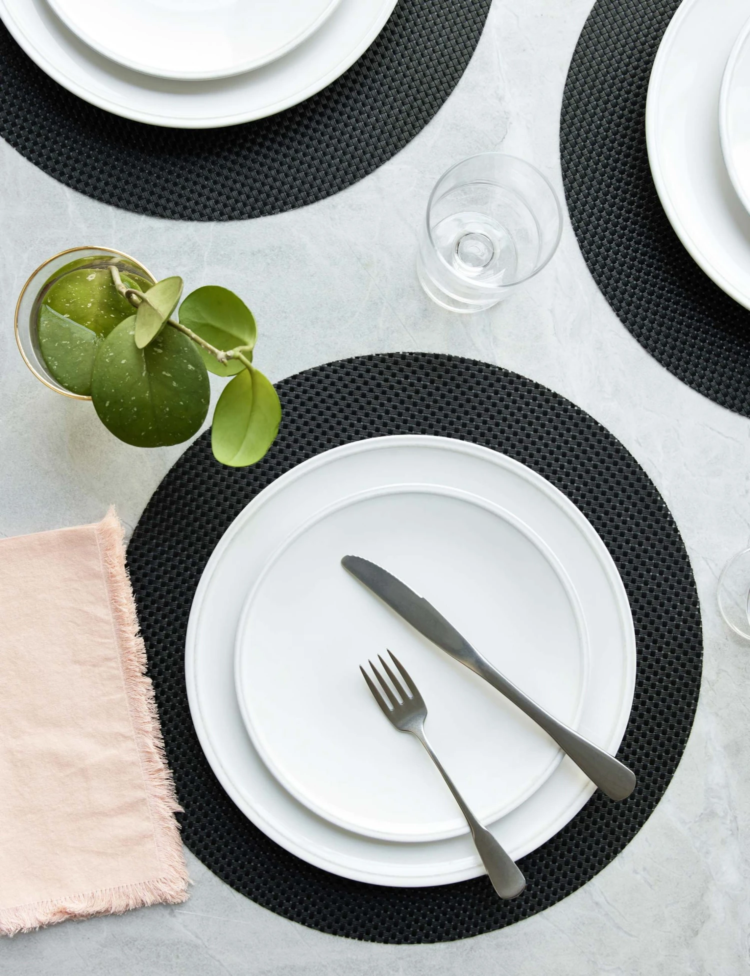 ChilewichBasketweaveRoundPlacemat_Black_Setof4_0760.jpg Lulu And Georgia Chilewich Basketweave Round Placemat (Set Of 4)