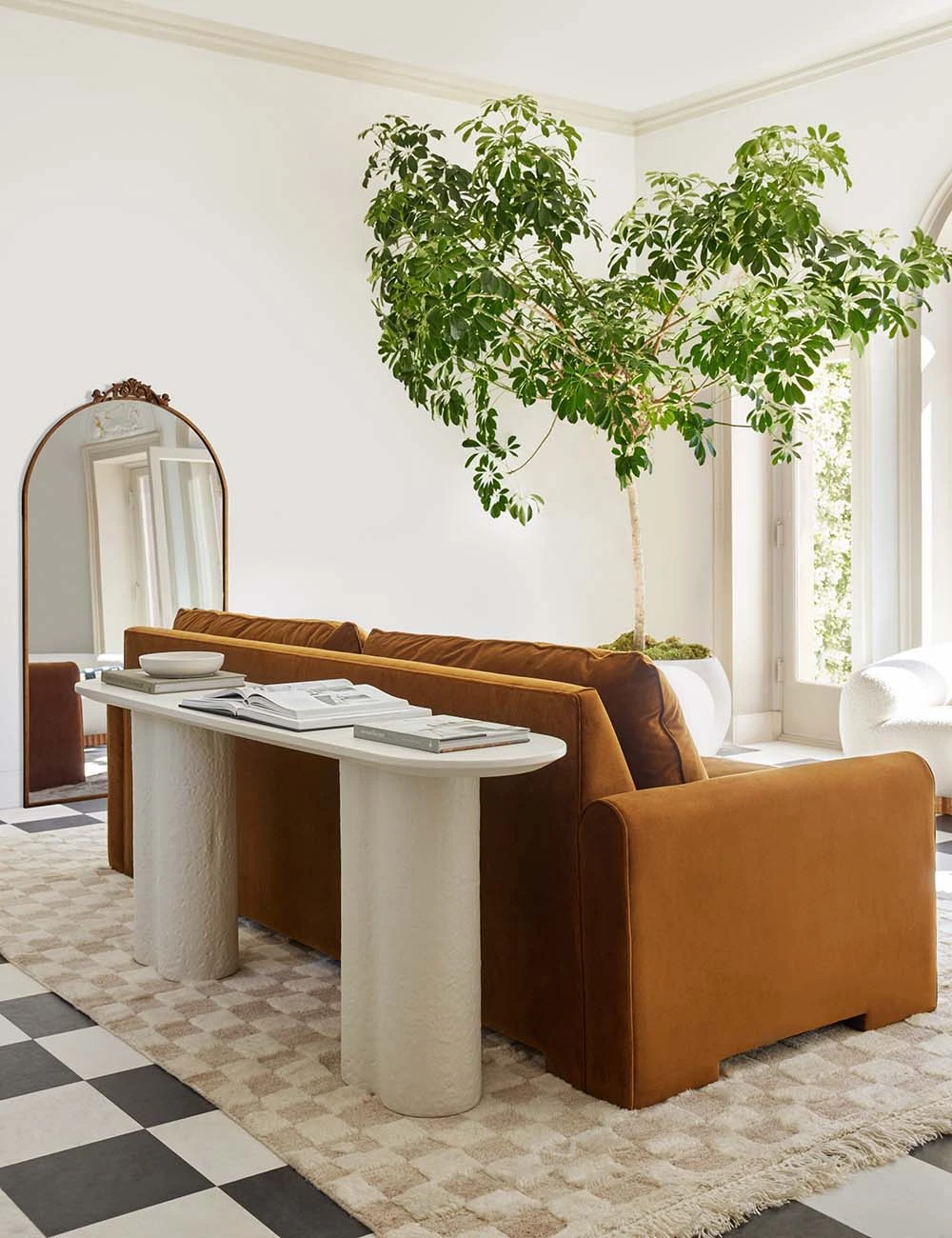 ConsoleVignette_3364-SITECROP_d282d5ce-17e4-4089-9985-727f22102263.jpg Lulu And Georgia Tatia Console Table By Sarah Sherman Samuel