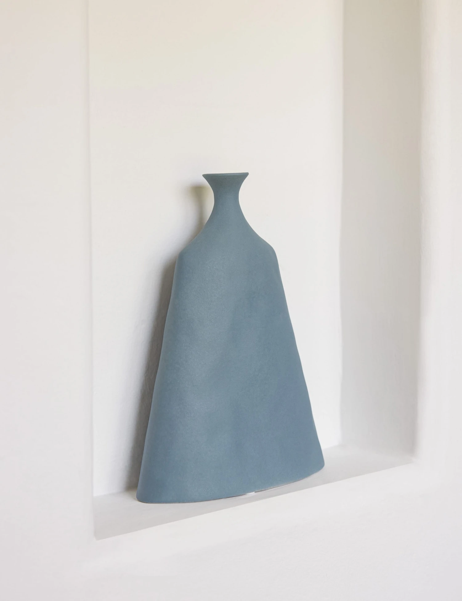 O4A3250-SITECROP.jpg Lulu And Georgia Décor Hawn Vase