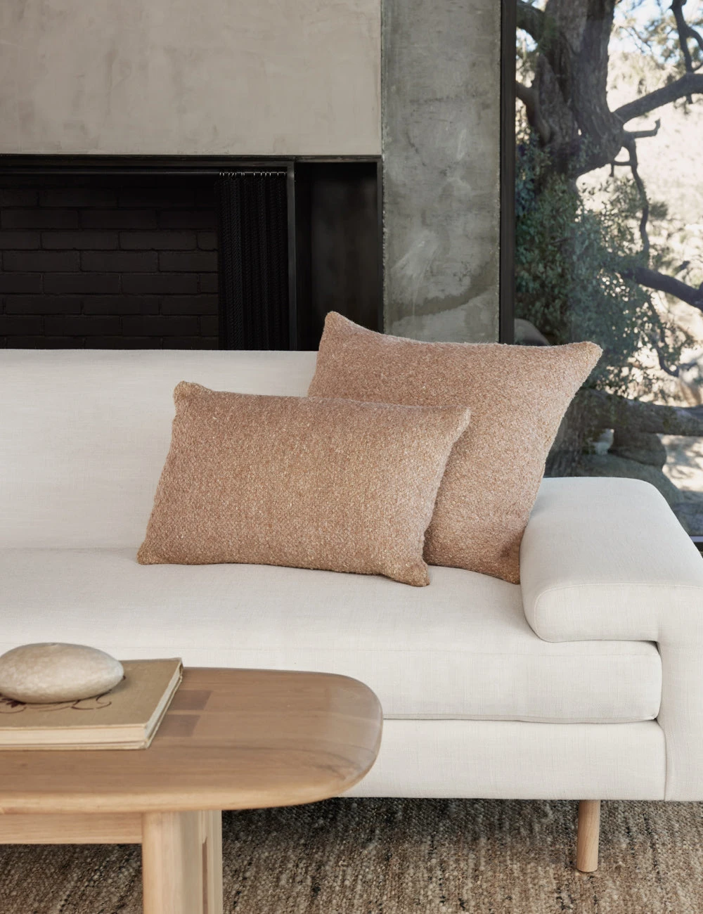 PillowPairings_21214-SITECROP_c666ff12-e4d4-46ae-8076-1a8b61a4b5e0.jpg Lulu And Georgia Manon Linen Bouclé Pillow Artful Proportions Collection