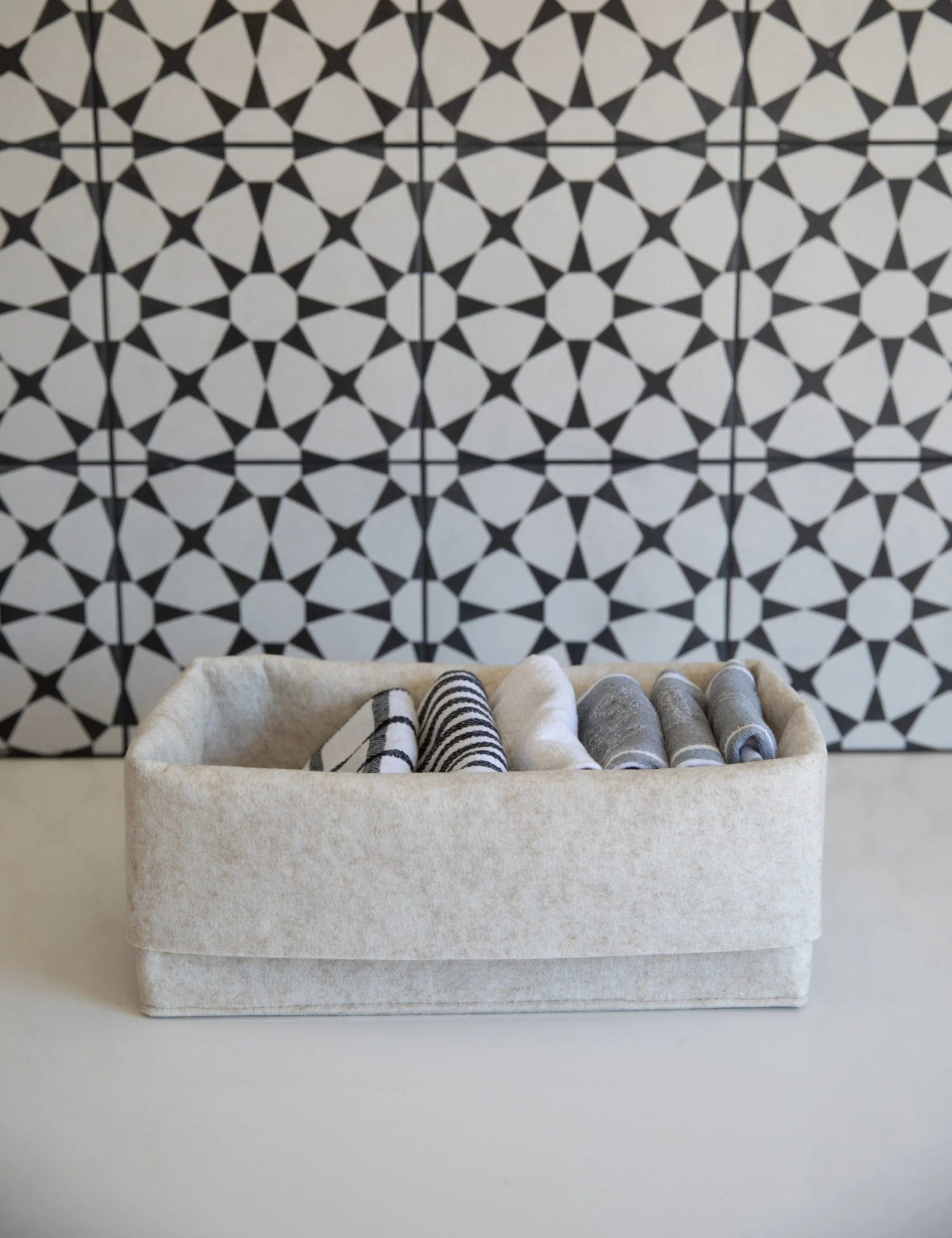 SJ_Super_4-21-1069.jpg Lulu And Georgia SortJoy The Flex Bin, Small (Set Of 3) Décor