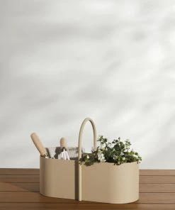 Lulu And Georgia New Sonny Toolbox