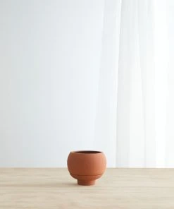 Lulu And Georgia Sutton Self-Watering Planter By Greenery Unlimited