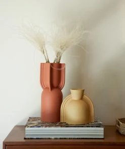 Lulu And Georgia Décor Rylan Vase 2 Lulu And Georgia Décor Rylan Vase