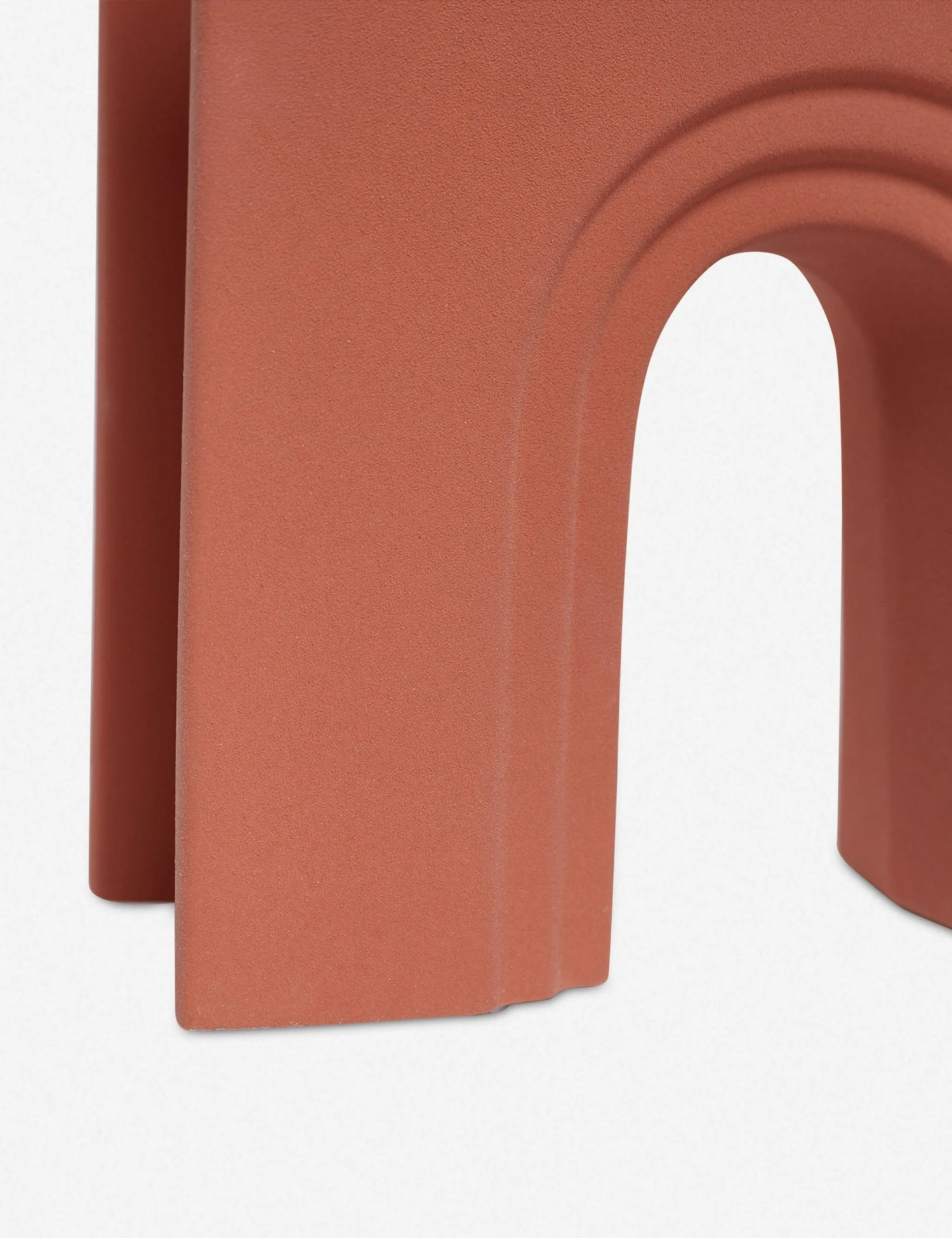 arched_vase_terracotta_2089.jpg Lulu And Georgia June Arched Vase Décor