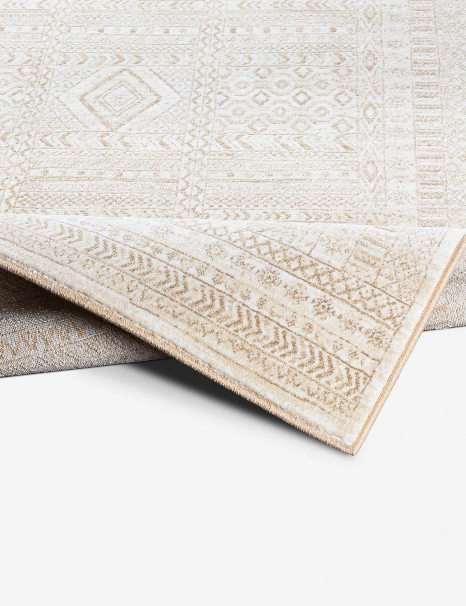 cpo3853-fold.jpg Lulu And Georgia Luisa Rug