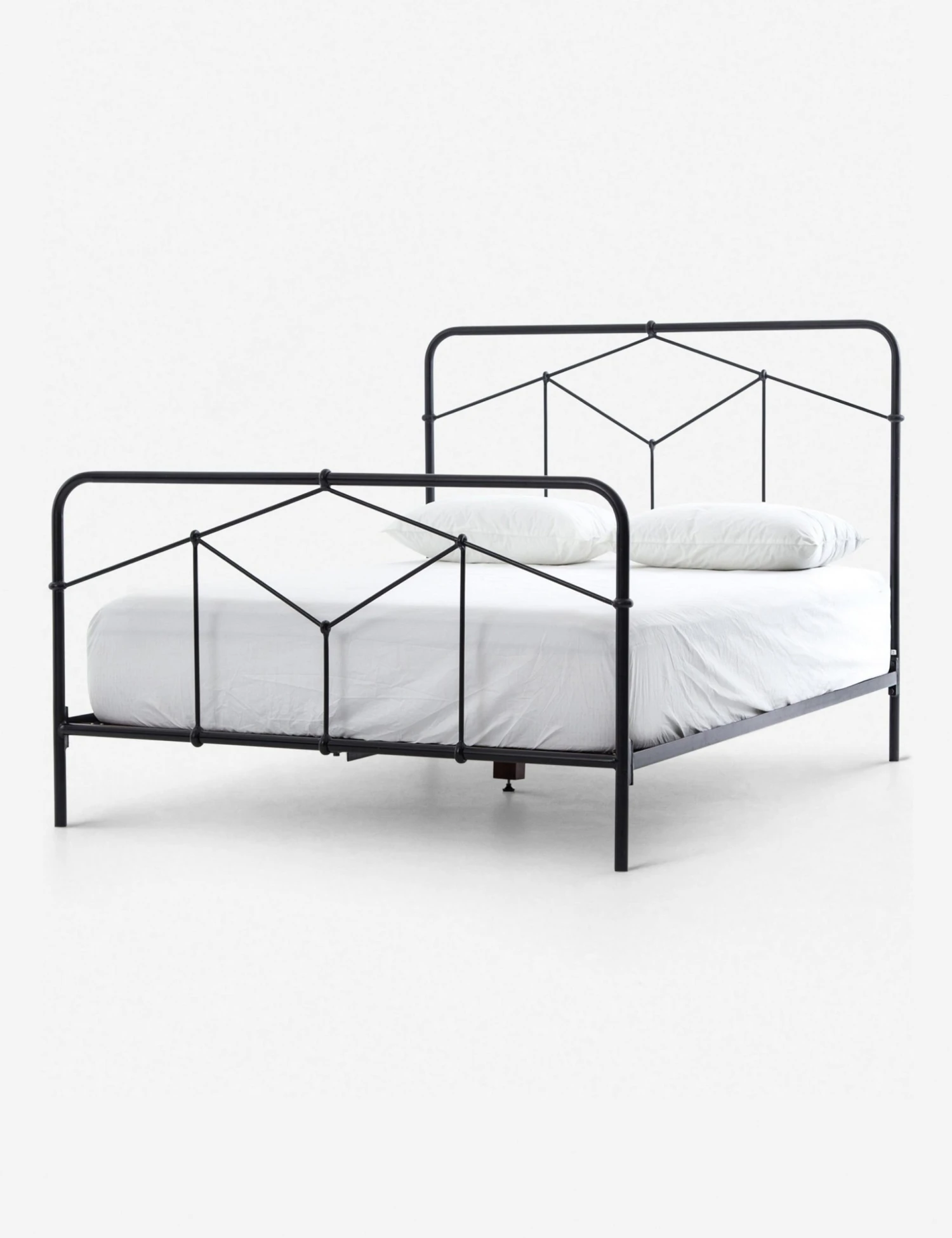 icap-q7_prm_1_1564991625_1_02222f45-d041-456b-8969-73c5f0319c5f.jpg Lulu And Georgia Maddie Bed Curved + Rounded