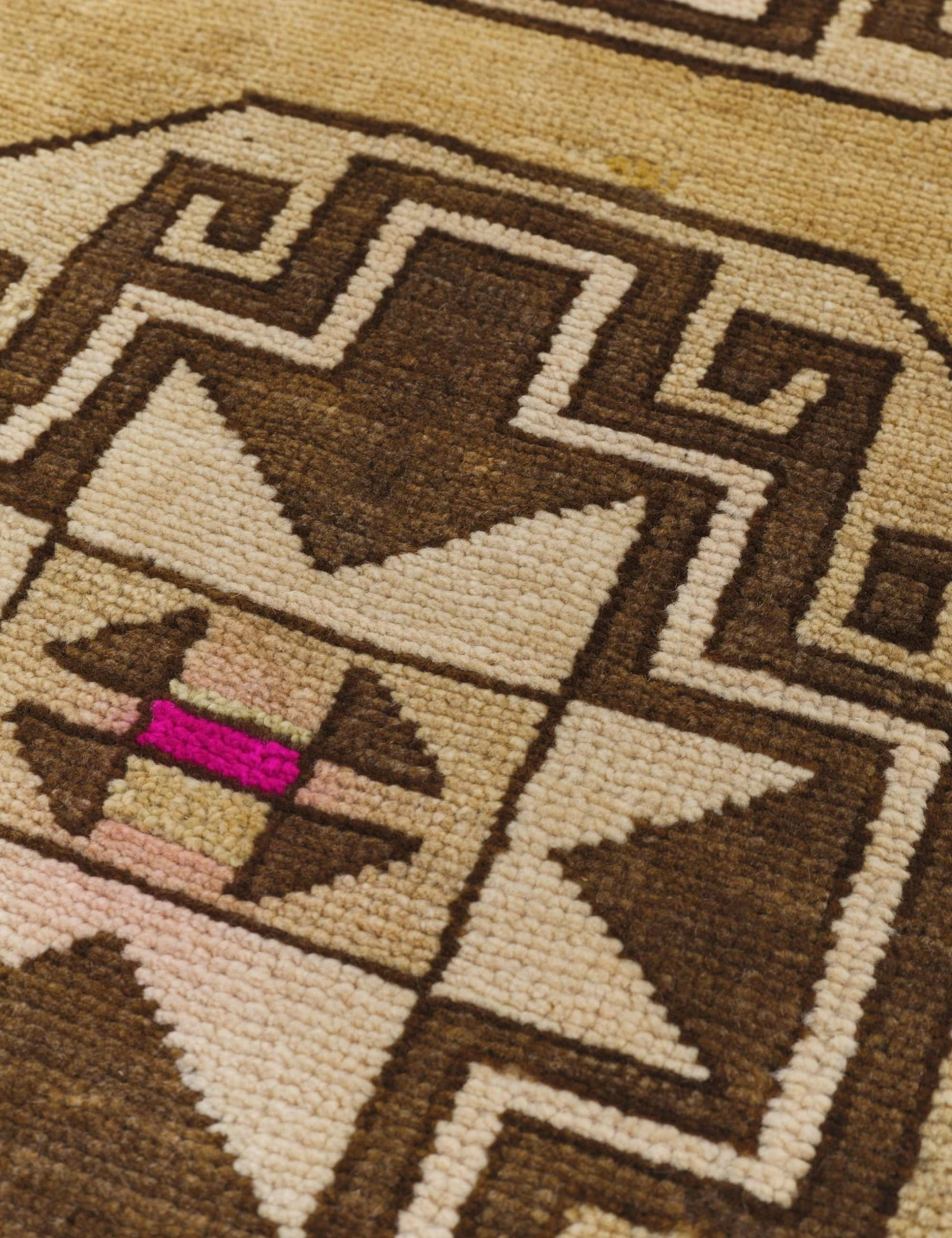 l0457824_472.jpg Lulu And Georgia Leyah Vintage Textile Wall Art Earth Tones