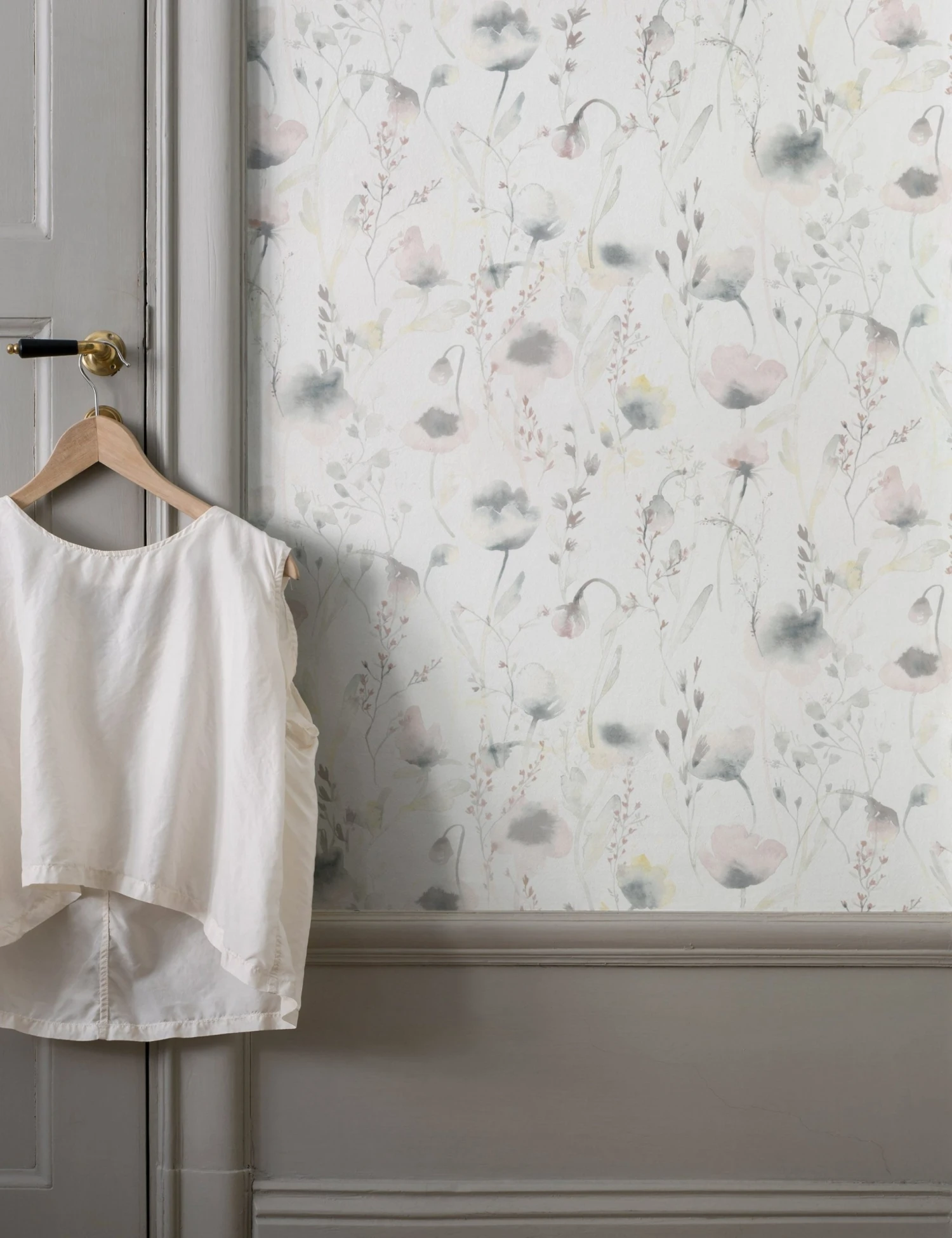 lo_226-18.jpg Lulu And Georgia Earth Tones Scalamandre Lo Wallpaper