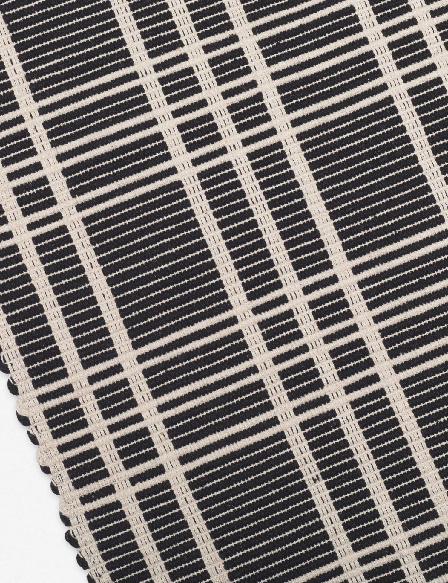 rika_mat-862_ccea25bf-5f3a-4d08-8ed7-db35a74353a2.jpg Lulu And Georgia Entryway Rika Mat