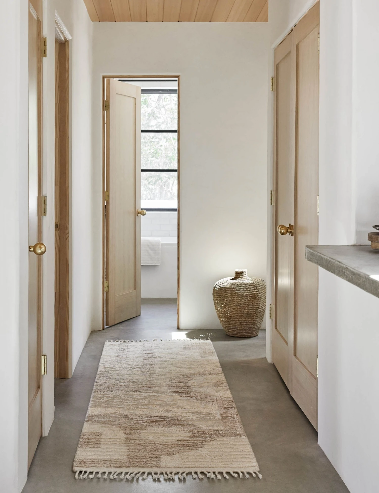 runner_vignette_5696-site_crop-2_2.jpg Lulu And Georgia Didi Basket