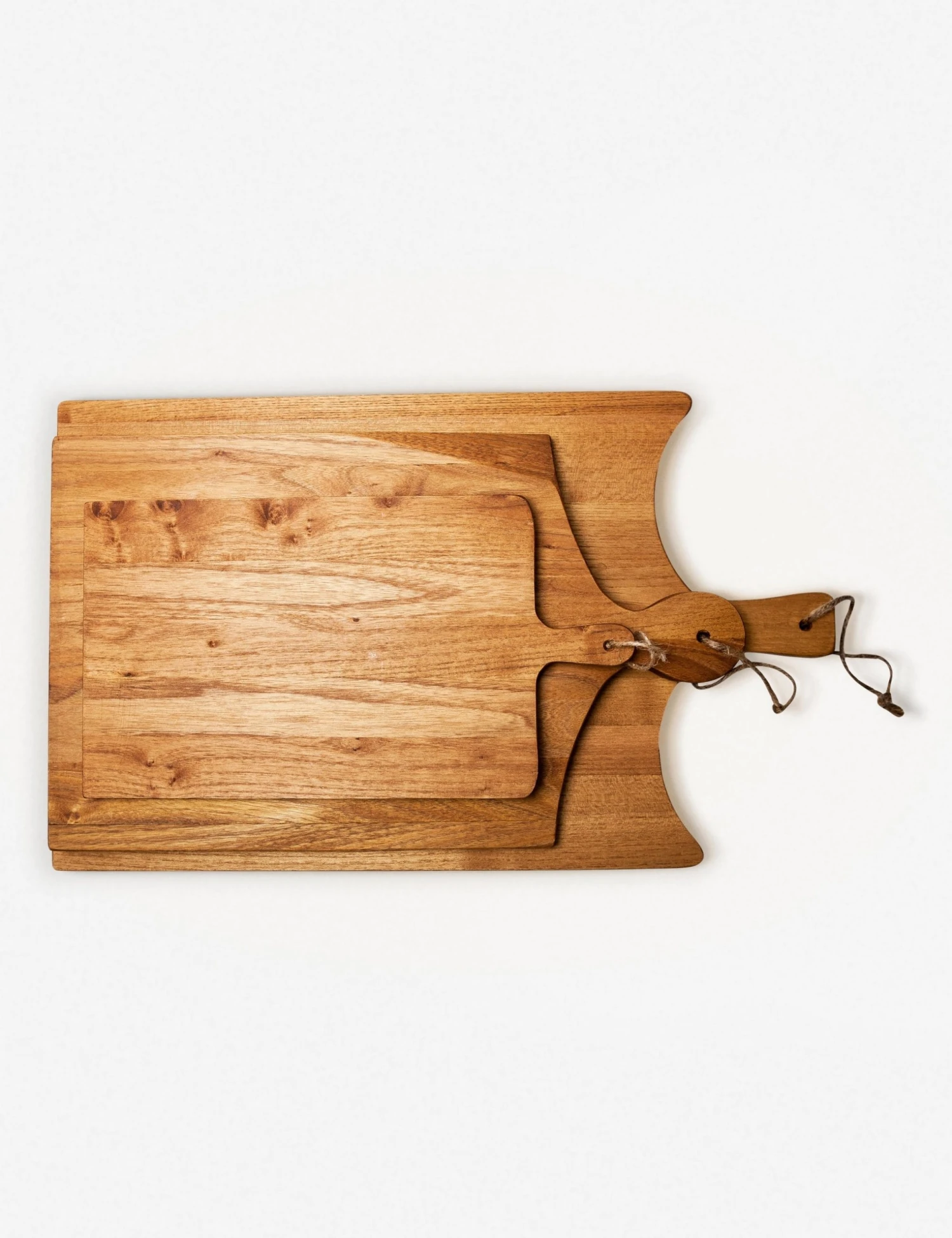 rvh670un2-etuhome-european-cutting-boards-set-of-three-whiteground-1_7ade1583-a031-42ea-88a5-8fc4996b7410.jpg Lulu And Georgia European Cutting Boards (Set Of 3)