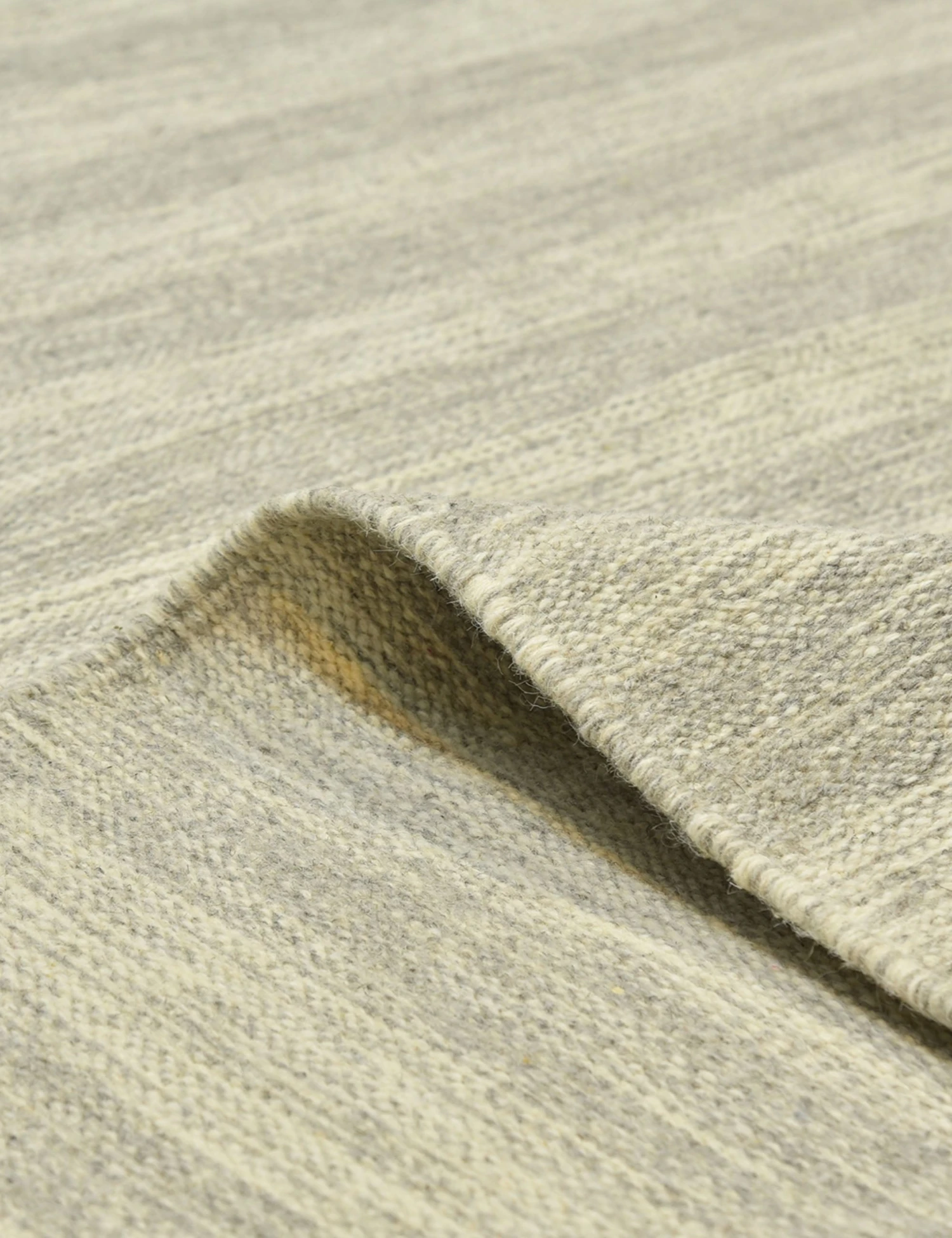 s3067-silv-d.jpg Lulu And Georgia Ingrid Rug